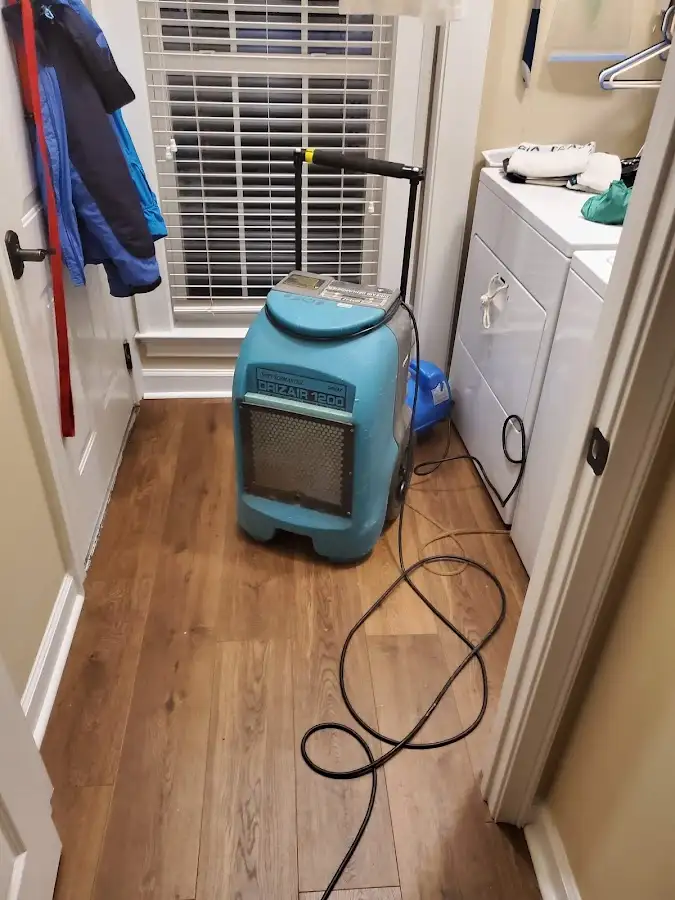 Commercial dehumidifier deployed for Crawl Space Restoration in Hastings